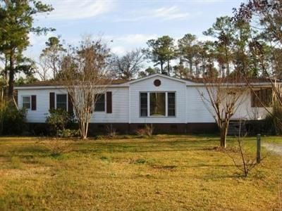 645 Bay Harbor Dr, Hampstead, NC, 28443