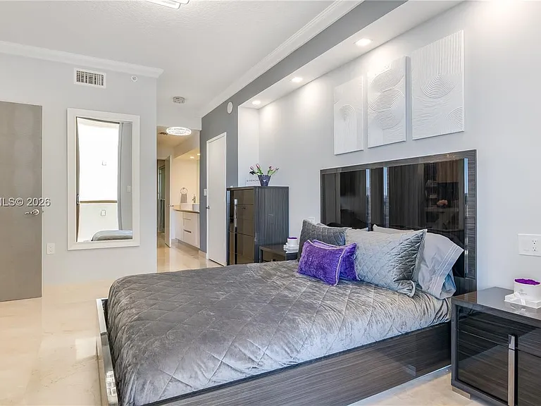 16275 Collins Ave #1503 — Photo 13