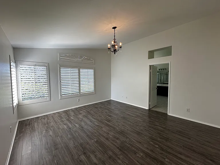 Upstairs Primary Bedroom