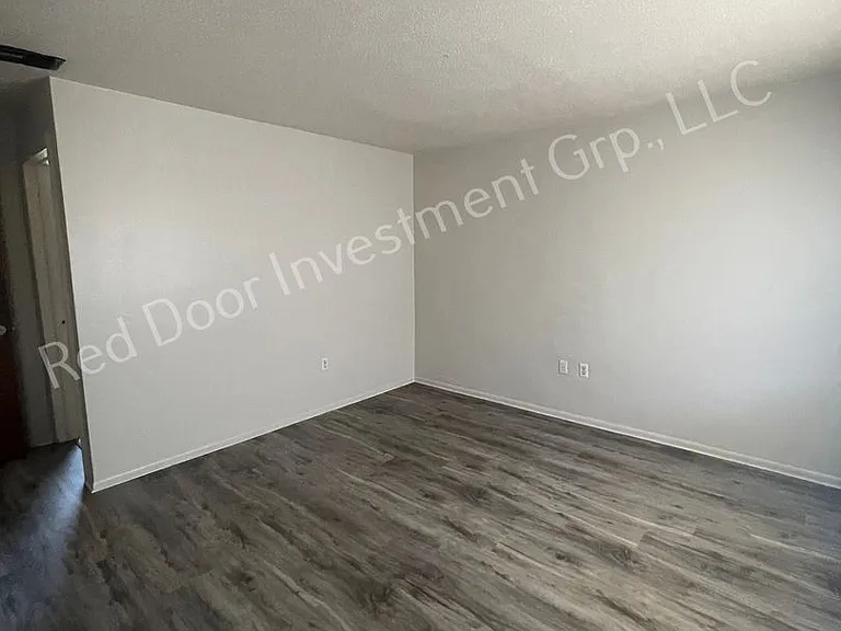 Robinswood — Photo 31