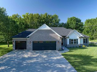 8499 Kingston Dr, Newburgh, IN 47630