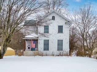 32 Lincoln Street, Cromwell, CT 06416