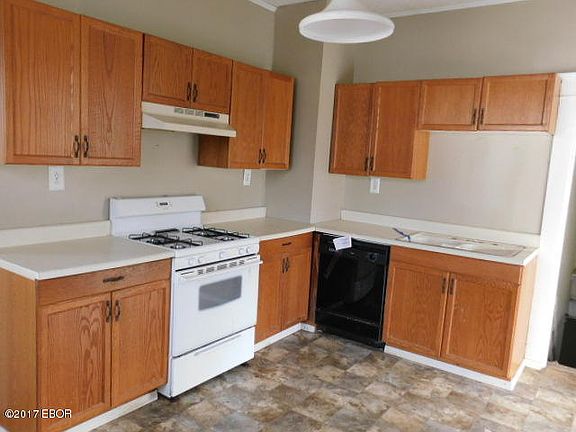 4th image of 811 Catherine St