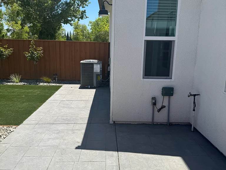 248 N Venice Pl — Photo 23