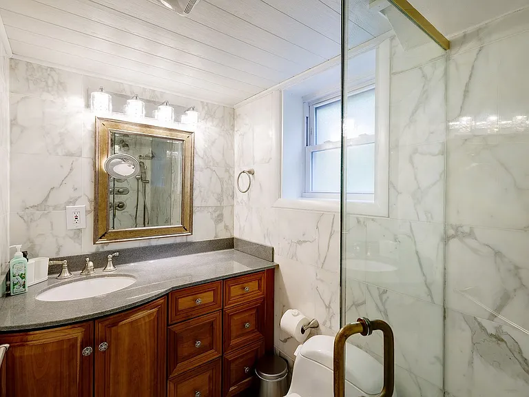 9420 Holland Ave — Photo 26