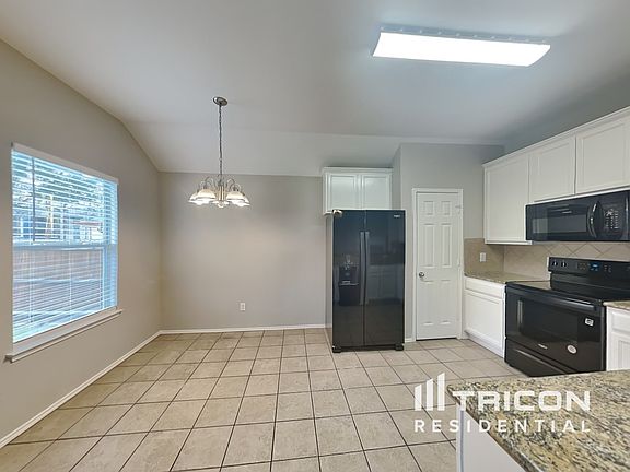 4th image of 2963 Appaloosa Dr