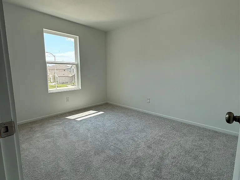 3061 Fantasy Terrace Dr — Photo 10
