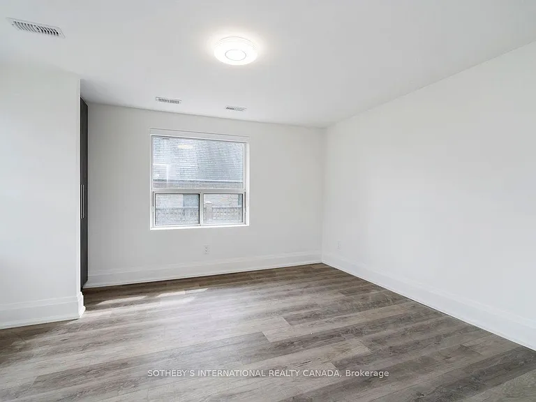 44 Larkin Ave #B — Photo 9