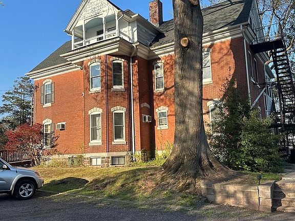 5th image of 270 Broad St