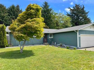 810 Vipond Dr, Crescent City, CA 95531