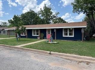 210 E Kettner St, Mason, TX 76856