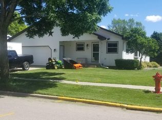 232 W Parkview St, Cottage Grove, WI 53527