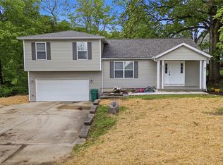 2005 Lebanon Ave, Belleville, IL 62221
