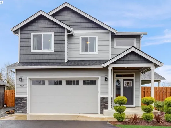 757 Rachel Ln, Molalla, OR 97038