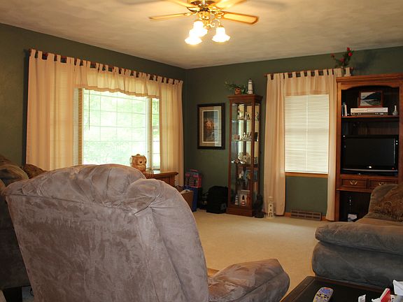 Large Living Room with Lots 