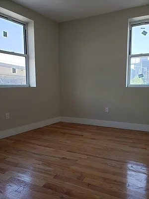 Rented by Yup Realty LLC | media 29