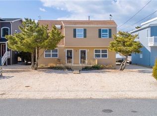 7 E 15th St, Barnegat Light, NJ 08006