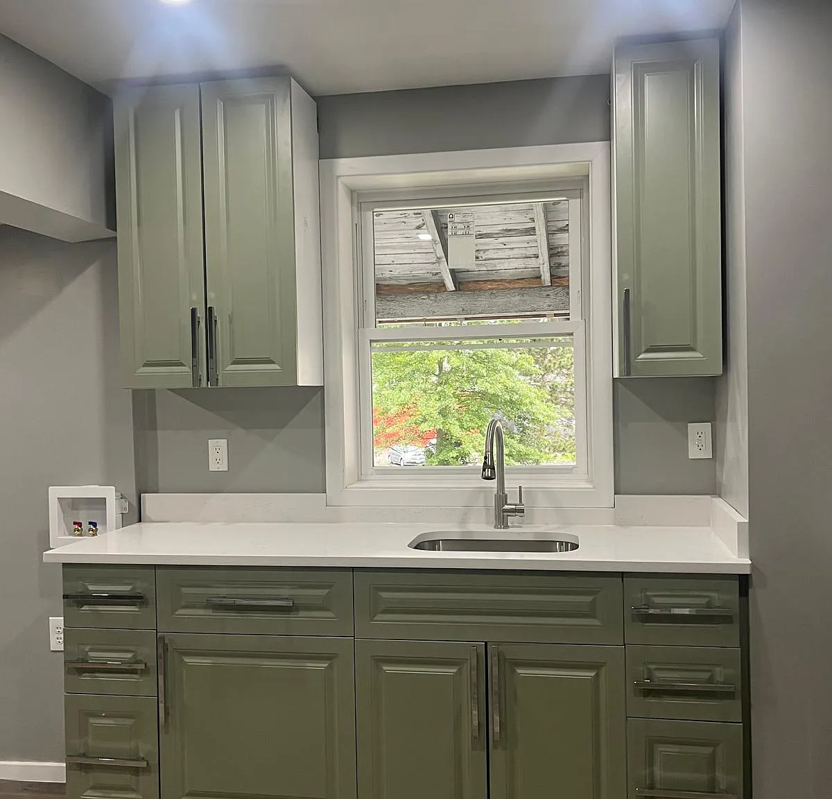 3 bed, $1,500 — Photo 2