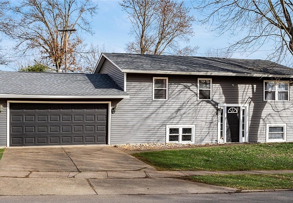 1st image of 3326 Fairway Ln