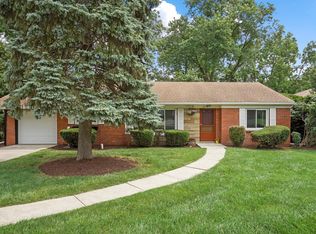2275 Lancaster Rd, Bloomfield Hills, MI 48302