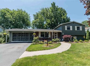 38 Fallingwood Ter, Rochester, NY 14612
