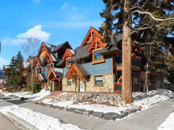 347 W Marten St #302, Banff, AB T1L 0A1
