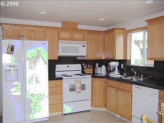 2nd image of 7815 NE 65th St