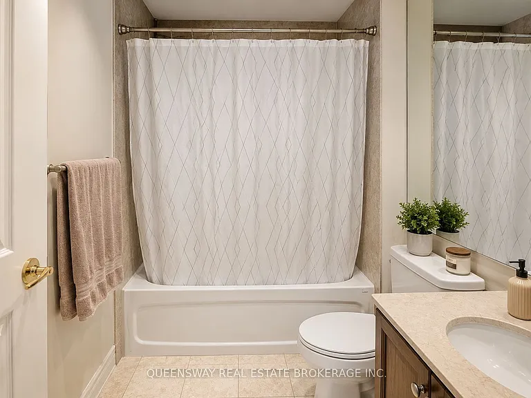 2087 Lake Shore Blvd W #804 — Photo 13
