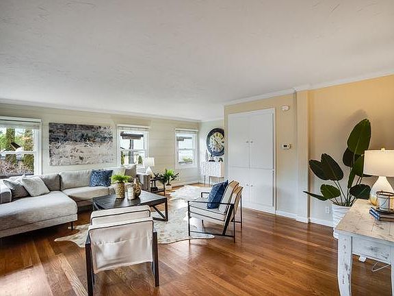 5th image of 461 Lakeview Way