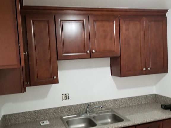 5th image of 1540 N Hope Ave APT B
