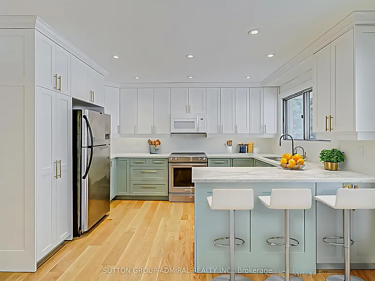 47 Waterloo Ave — Photo 8