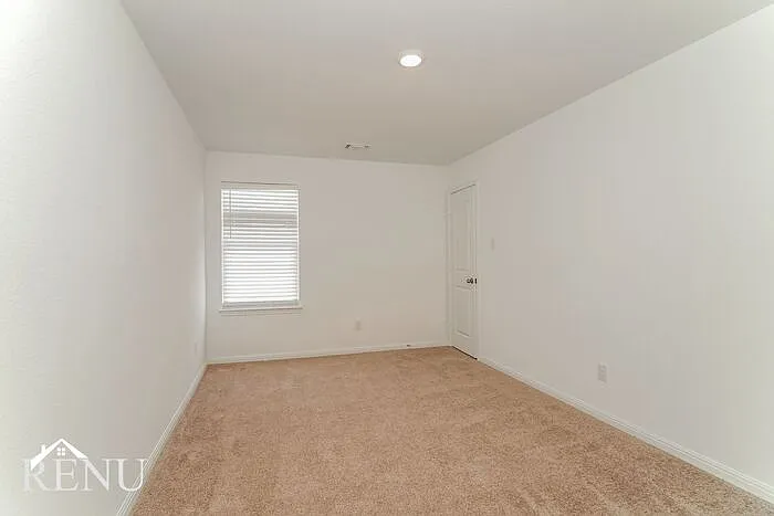109 Fox Glen Trl — Photo 16