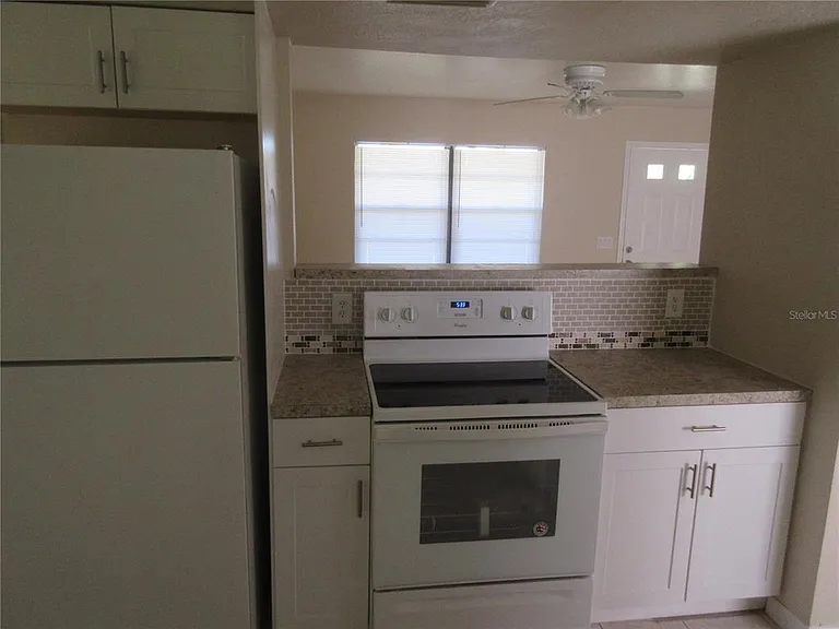 979 Roseway Ter NW #979 — Photo 6
