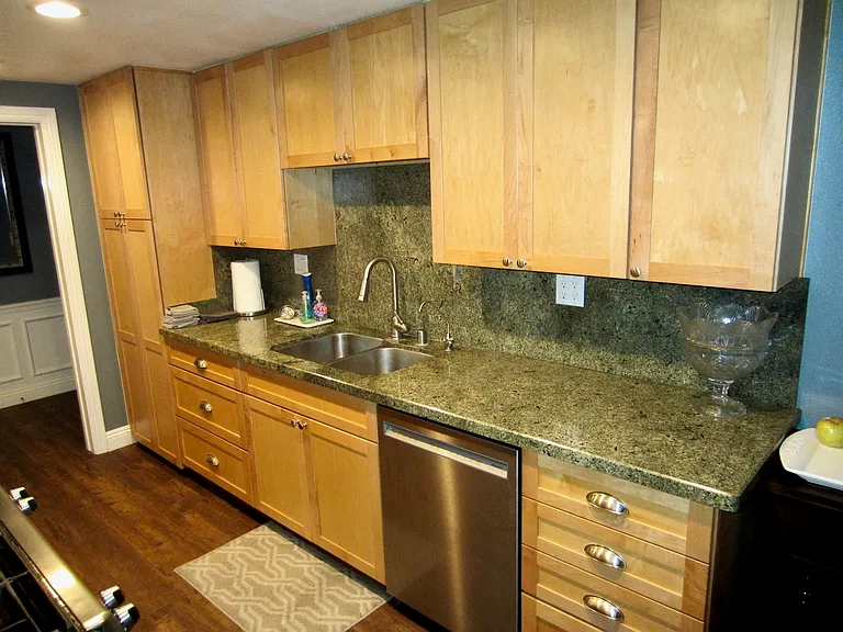 266 S Madison Ave #106 — Photo 5