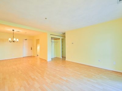 123 Elm St APT B-5, Quincy, MA, 02169