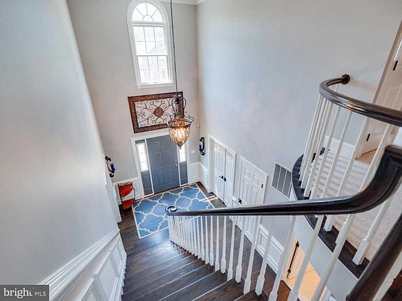 5th image of 8122 Haddington Ct