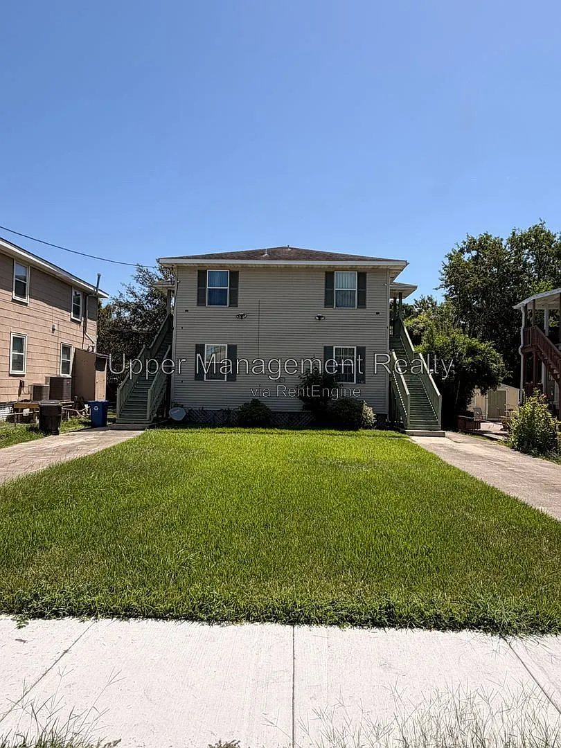 3 bed, 2.0 bath, 1000 sqft, $1,600 — Photo 1