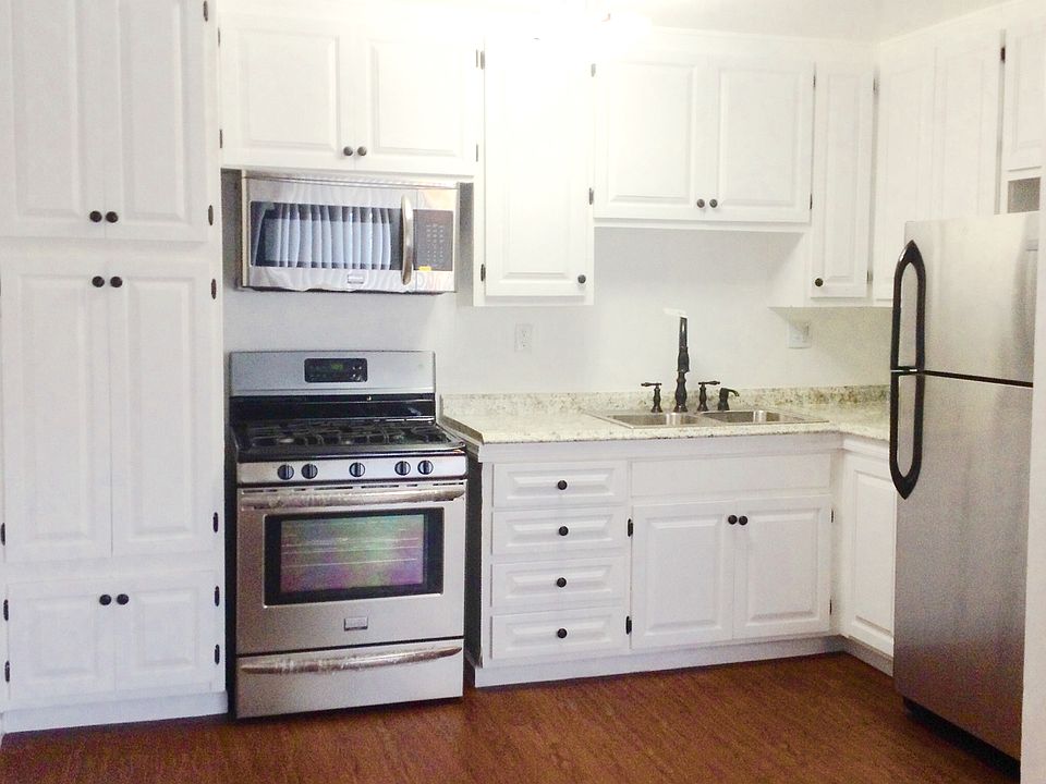 Beautifully remodeled kitchen - with lots of cabinets