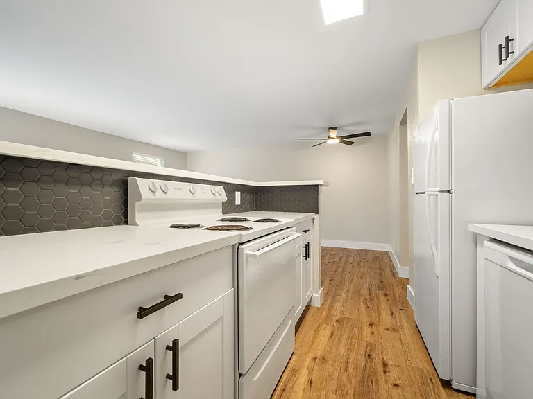 720 Lander Street — Photo 28