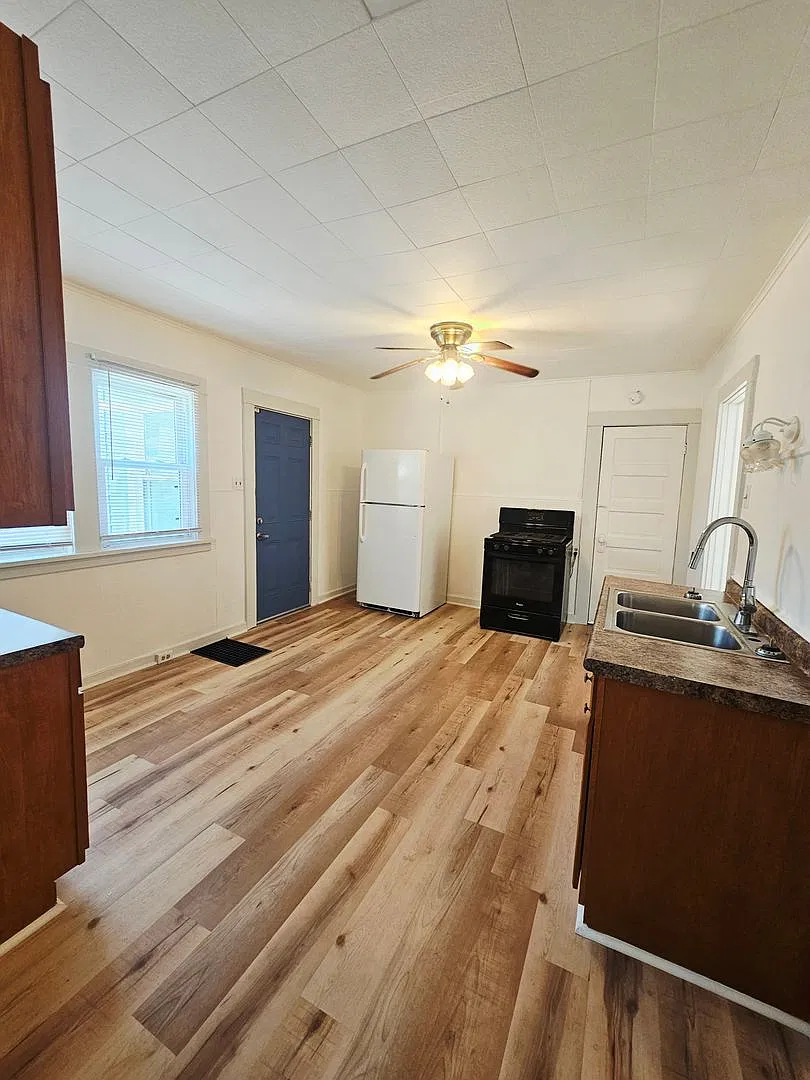 232 Parade Street - BEST — Photo 4