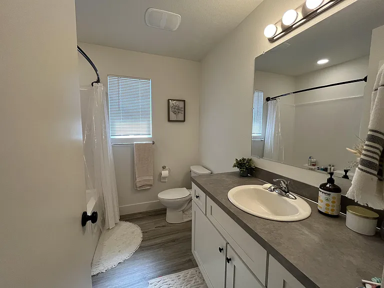 931 Prospect St #2 — Photo 8