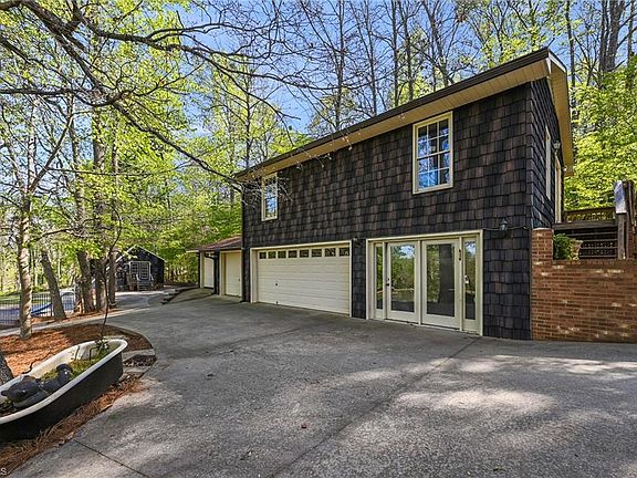 5th image of 1596 Yelton Ln