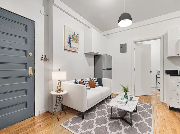 149 Sullivan St APT 3C, New York, NY 10012
