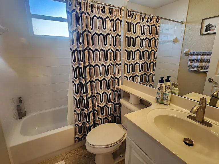 7224 Cedar Hollow Cir — Photo 10