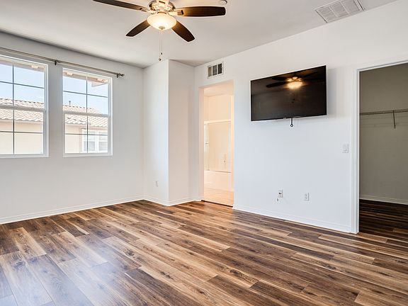 4th image of 28566 Herrera St