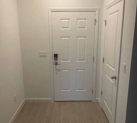 4th image of 3985 Haydon Burns Pl