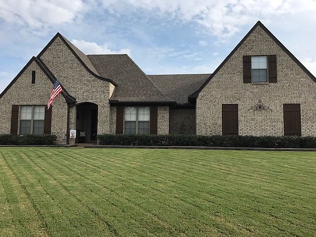 1st image of 330 Seawood Dr