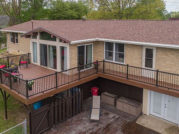 3rd image of 1232 Spruce Ave