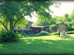 6232 Van Vleet Rd, Swartz Creek, MI 48473