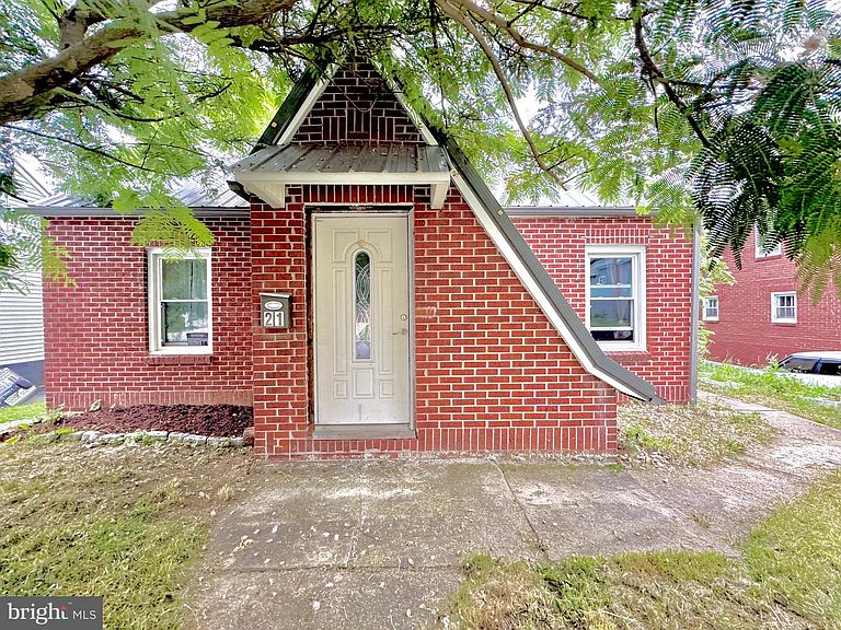 Listing photo 2